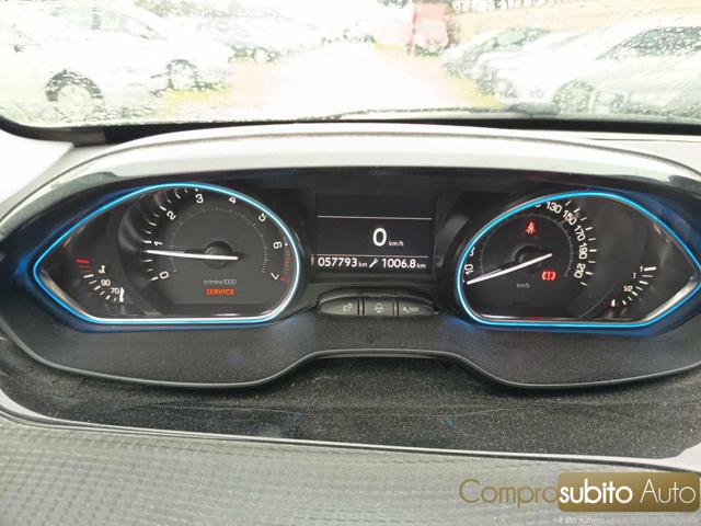 PEUGEOT 2008 usata, con Sedile posteriore sdoppiato