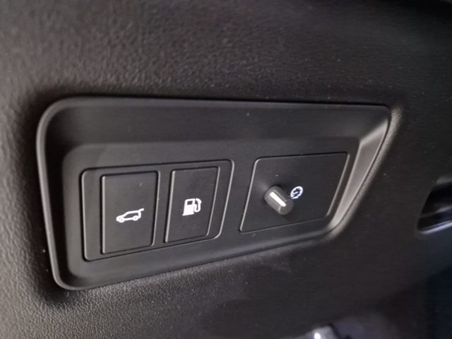 LAND ROVER Range Rover Sport usata, con Touch screen