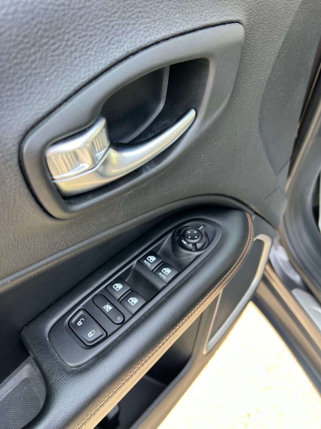 JEEP Compass usata, con Fendinebbia