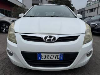 HYUNDAI i20 usata, con Alzacristalli elettrici