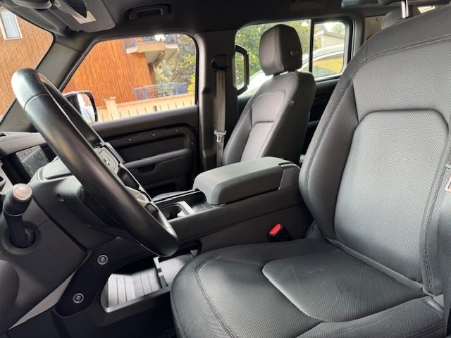 LAND ROVER Defender usata, con Controllo automatico clima