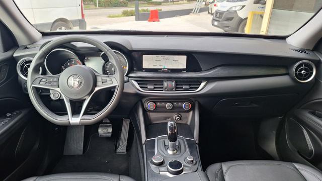 ALFA ROMEO Stelvio usata, con Specchietti laterali elettrici
