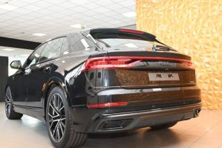AUDI Q8 usata 150