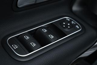 MERCEDES-BENZ A 200 usata, con Touch screen