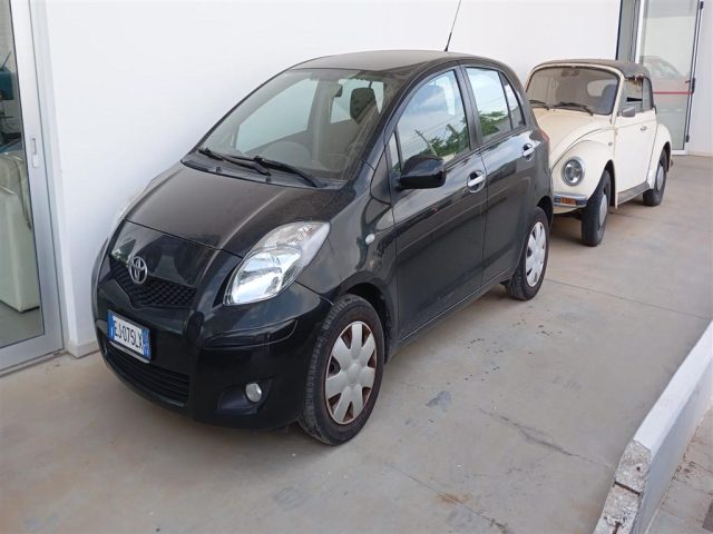 TOYOTA Yaris usata, con ABS