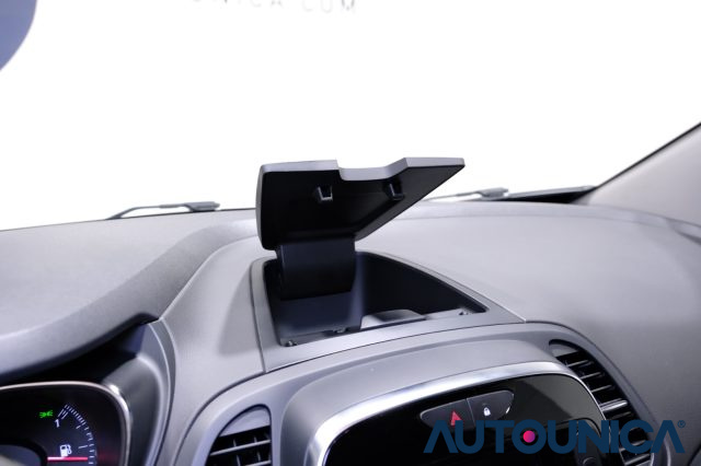 RENAULT Captur usata, con Monitoraggio pressione pneumatici