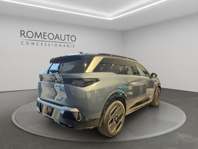 PEUGEOT 5008 usata, con Autoradio