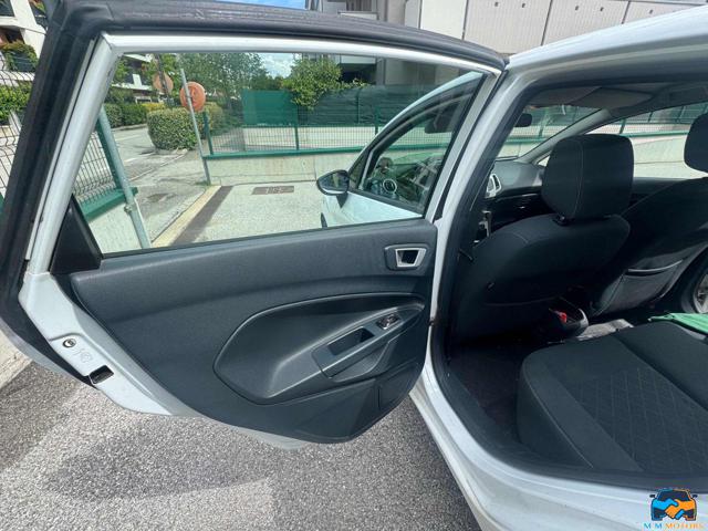 FORD Fiesta usata, con Servosterzo