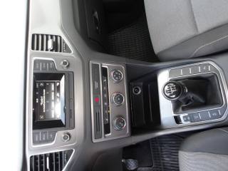 VOLKSWAGEN Golf Sportsvan usata, con Climatizzatore