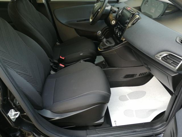 LANCIA Ypsilon usata, con ESP