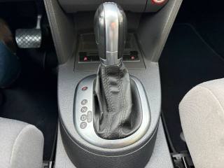 VOLKSWAGEN Touran usata 11