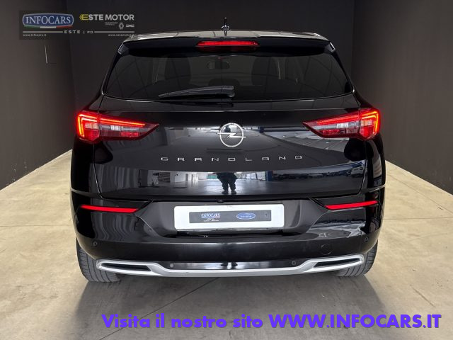 OPEL Grandland usata, con Leve al volante