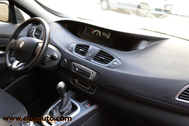 RENAULT Scenic usata, con Controllo automatico clima