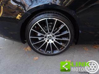 MERCEDES-BENZ E 220 usata, con Sensori di parcheggio posteriori