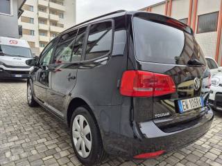 VOLKSWAGEN Touran usata, con Airbag