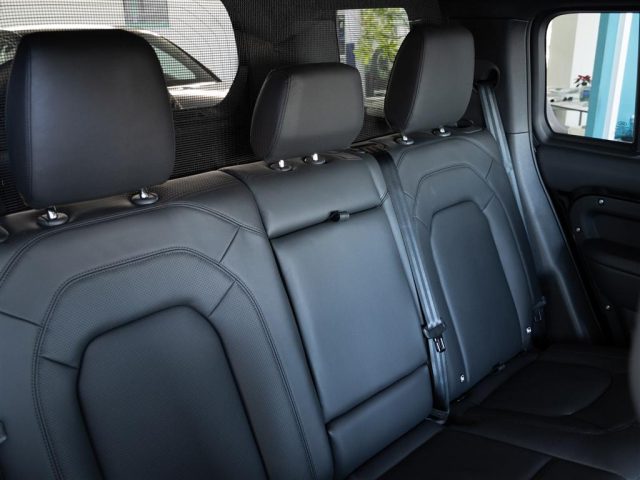 LAND ROVER Defender usata, con Sospensioni pneumatiche