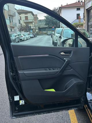 RENAULT Captur usata, con Autoradio digitale