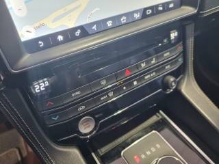 JAGUAR F-Pace usata, con Controllo automatico clima
