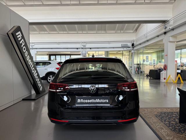 VOLKSWAGEN Passat Variant usata, con Airbag laterali