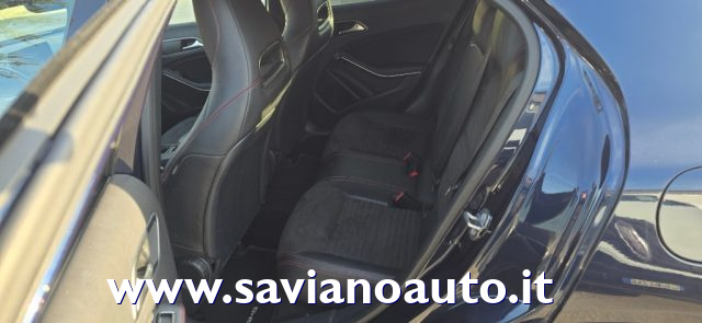 MERCEDES-BENZ GLA 200 usata, con Chiusura centralizzata