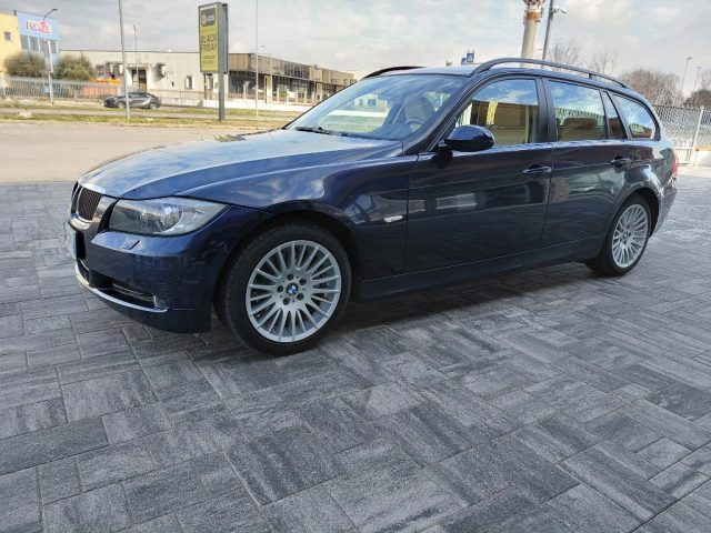 BMW 320 usata, con Autoradio