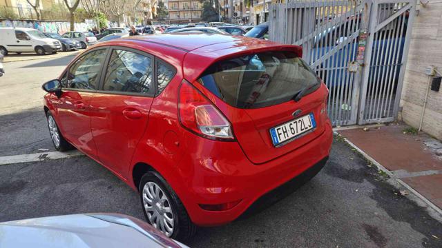 FORD Fiesta usata, con Autoradio