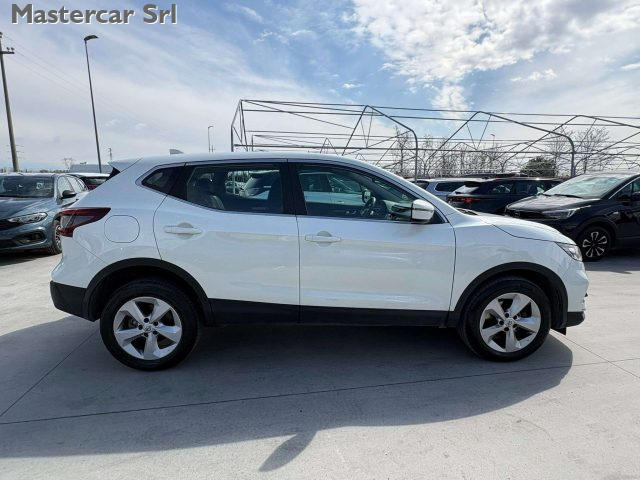 NISSAN Qashqai usata, con Boardcomputer