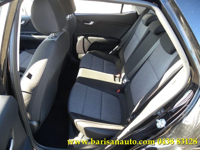 KIA Stonic usata, con Autoradio
