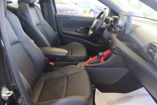 TOYOTA Yaris usata, con Controllo trazione