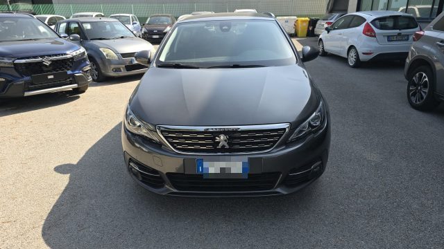 PEUGEOT 308 usata, con Airbag
