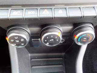 RENAULT Clio usata, con Sedile posteriore sdoppiato