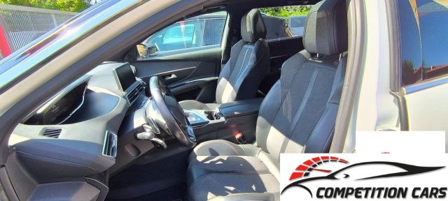 PEUGEOT 5008 usata, con Cerchi in lega