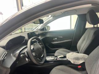 PEUGEOT 208 usata, con Apple CarPlay