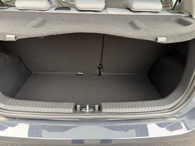 HYUNDAI i10 usata 29