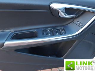 VOLVO V60 usata, con Park Distance Control