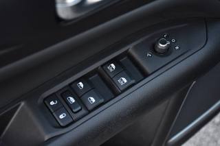 JEEP Compass usata, con Sedili riscaldati