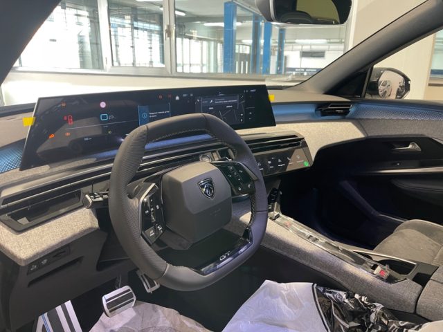 PEUGEOT 3008 usata, con Sensori di parcheggio posteriori