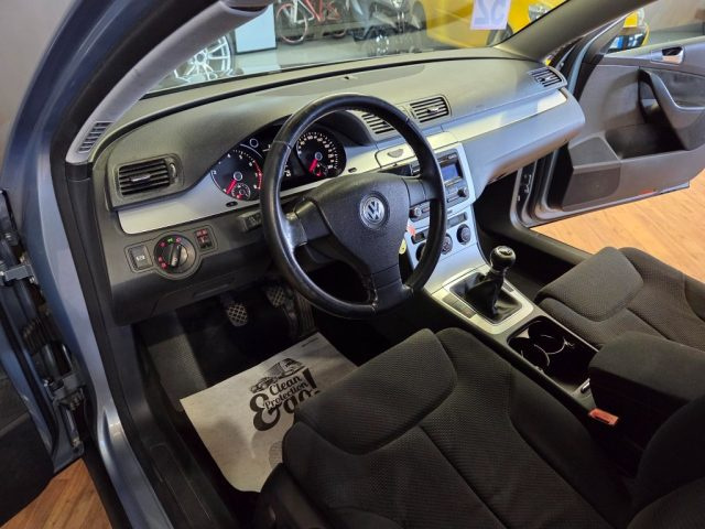 VOLKSWAGEN Passat usata, con Fendinebbia