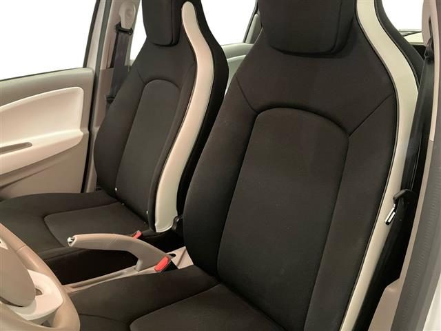 RENAULT ZOE usata, con Volante riscaldabile