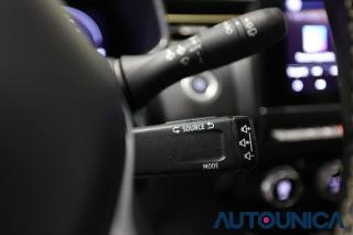 RENAULT Clio usata, con Controllo elettronico della corsia