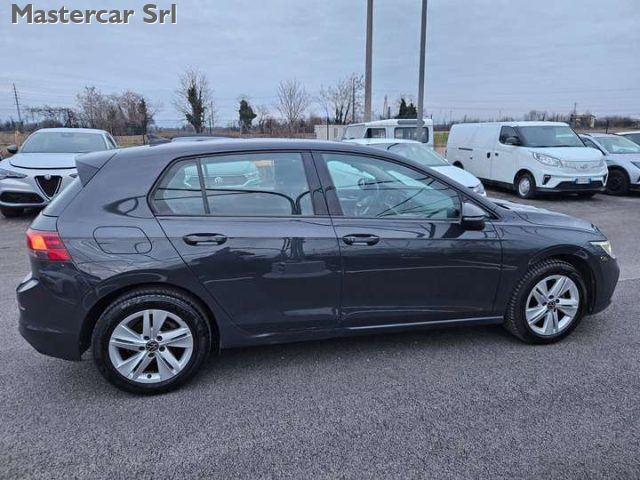VOLKSWAGEN Golf usata, con Autoradio