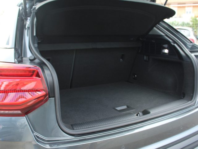 AUDI Q2 usata, con Isofix