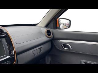 DACIA Spring usata, con USB