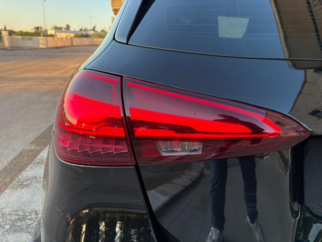 MERCEDES-BENZ A 180 usata, con Luci diurne