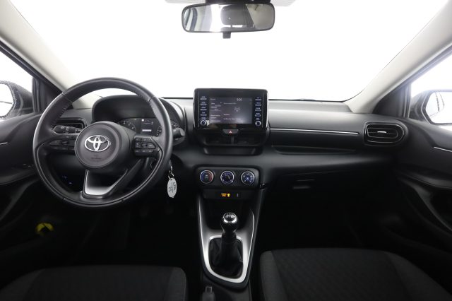 TOYOTA Yaris usata 4