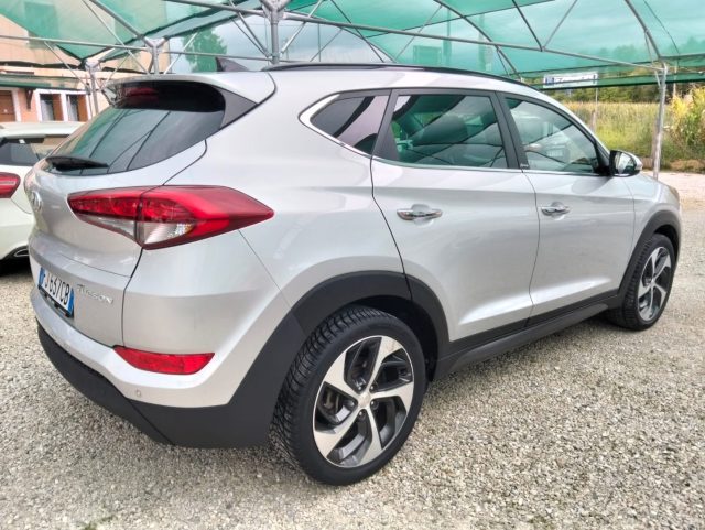 HYUNDAI Tucson usata, con Autoradio