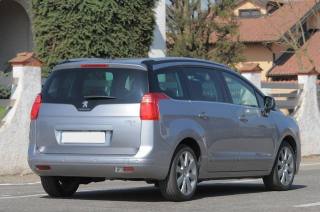PEUGEOT 5008 usata, con Airbag Passeggero