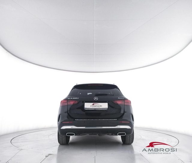 MERCEDES-BENZ GLA 200 usata 5