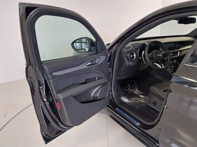 ALFA ROMEO Stelvio usata, con Fari Xenon