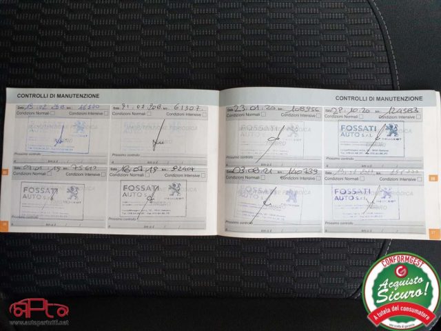 PEUGEOT 208 usata, con Sedile posteriore sdoppiato